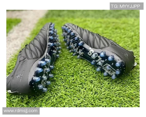 足球明星们热衷购买的足球鞋款式与品牌大揭秘