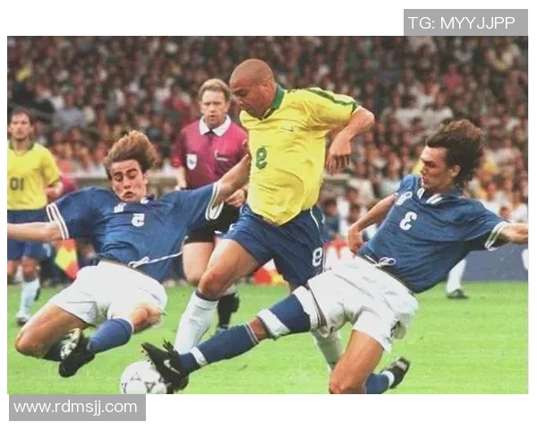 法国足球明星的辉煌历程与传奇瞬间揭秘